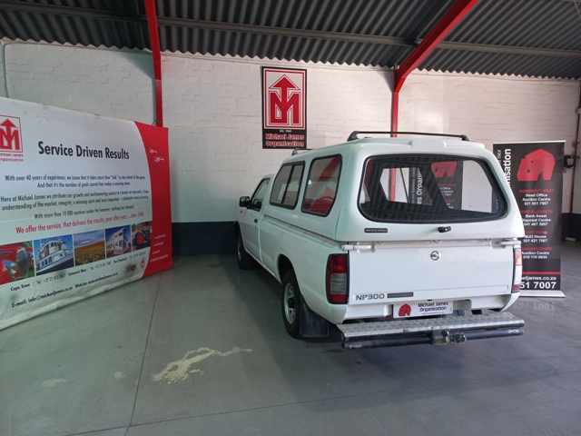 2015 Nissan NP300 2.0 P/U S/C thumbnail 6