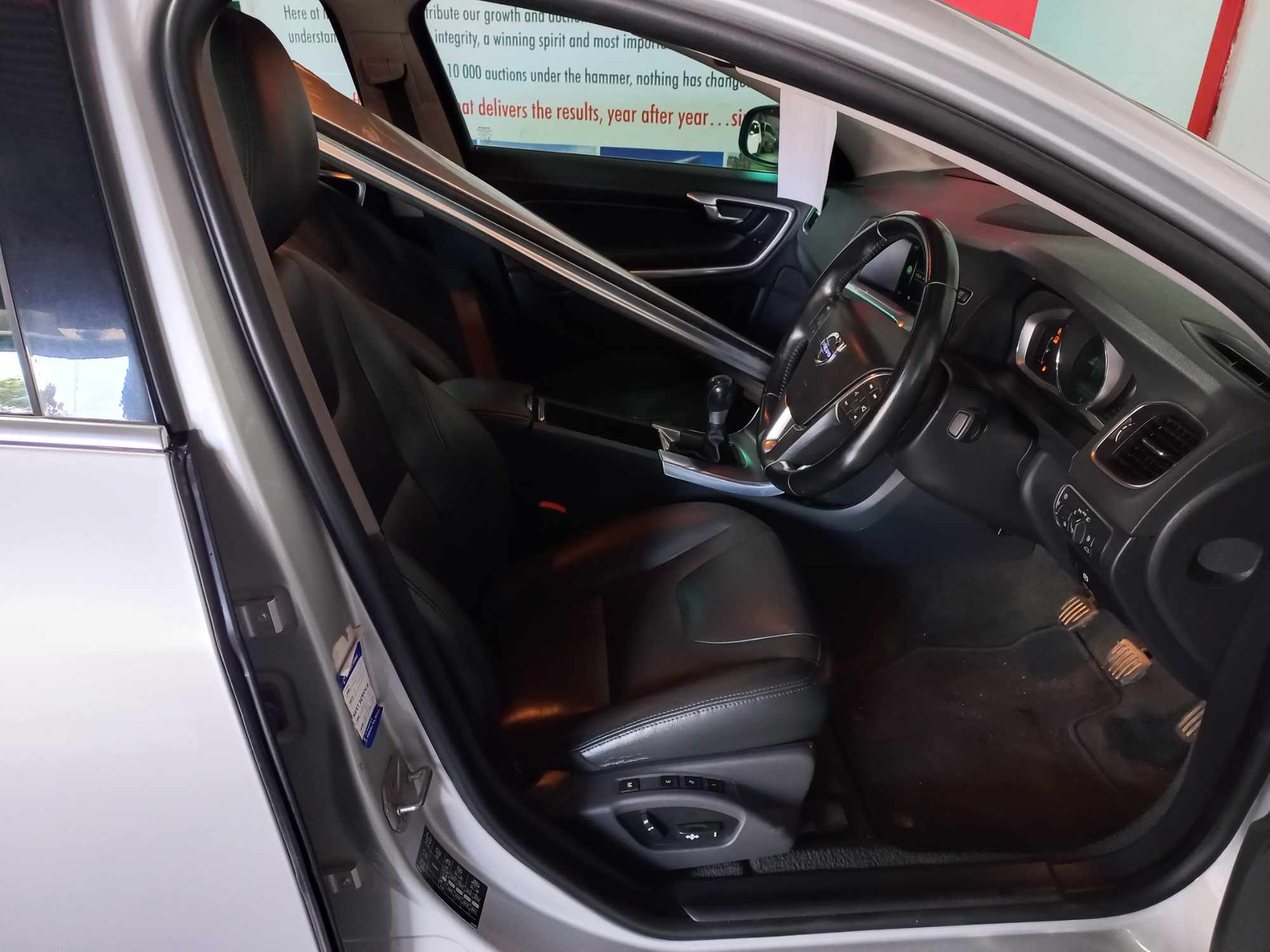 2014 Volvo S60 T3 thumbnail 7