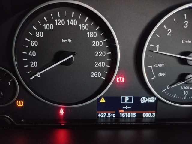 2013 BMW 320i A/T thumbnail 10