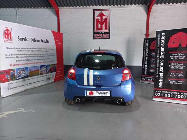 2012 Renault Clio III 2.0 Sport thumbnail 4