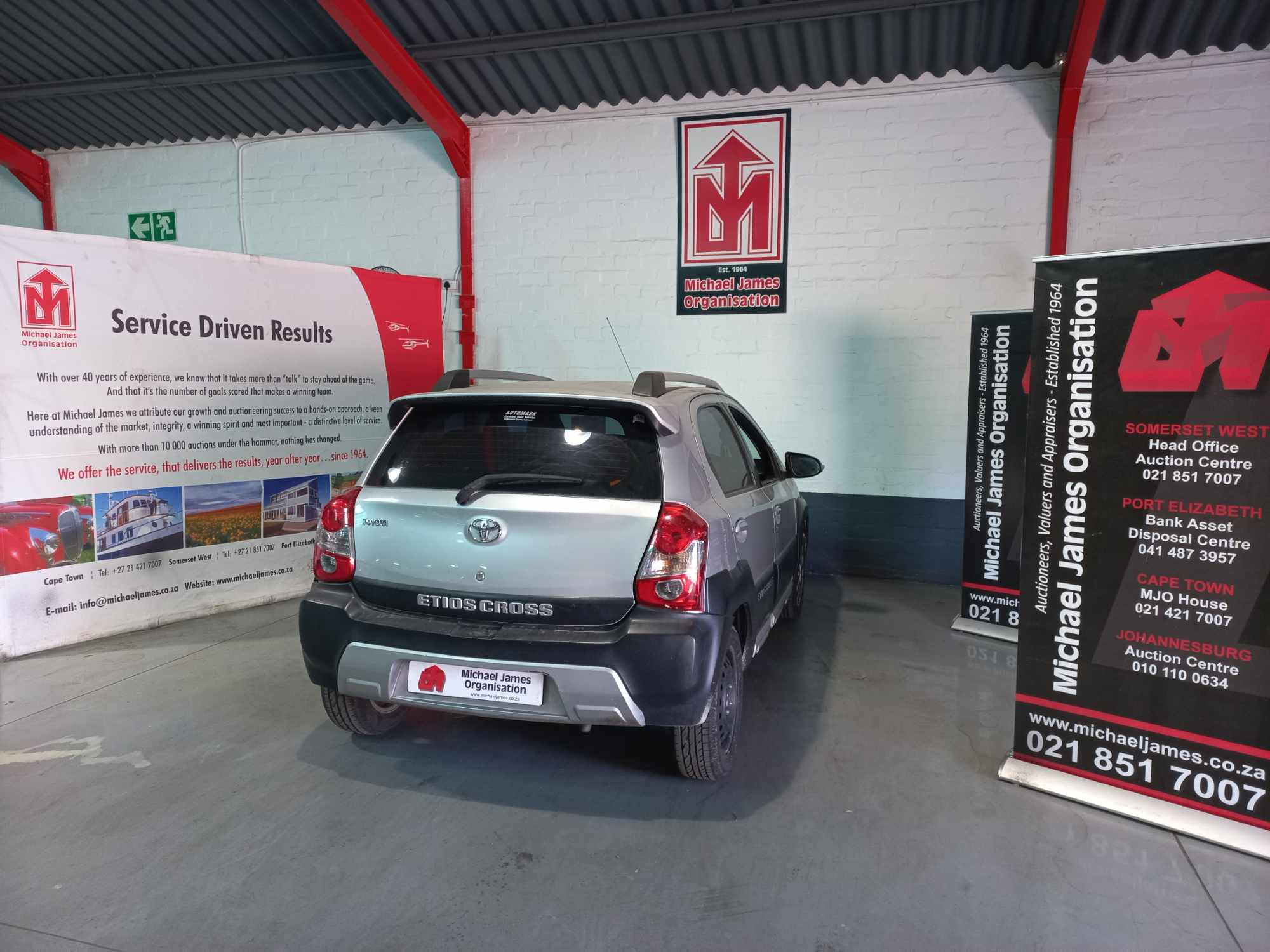 2014 Toyota Etios 1.5 thumbnail 5