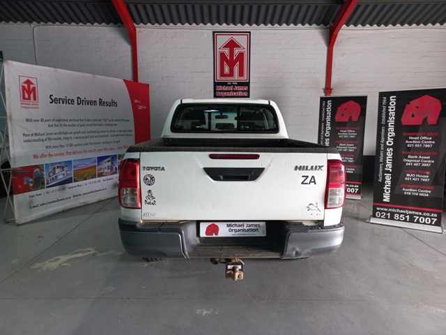 2019 Toyota Hilux 2.4 4x4 P/U D/C thumbnail 4