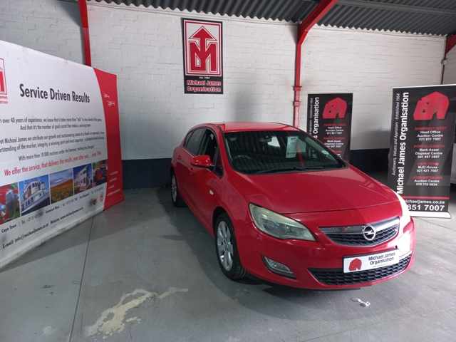2012 Opel Astra 1.6 thumbnail 3