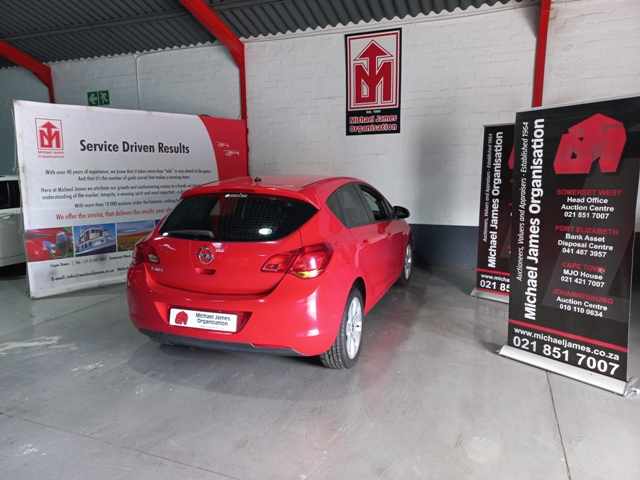 2012 Opel Astra 1.6 thumbnail 5