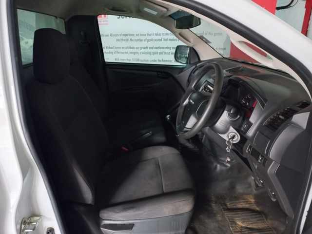 2020 Isuzu D-MAX 250 S/C P/U thumbnail 7