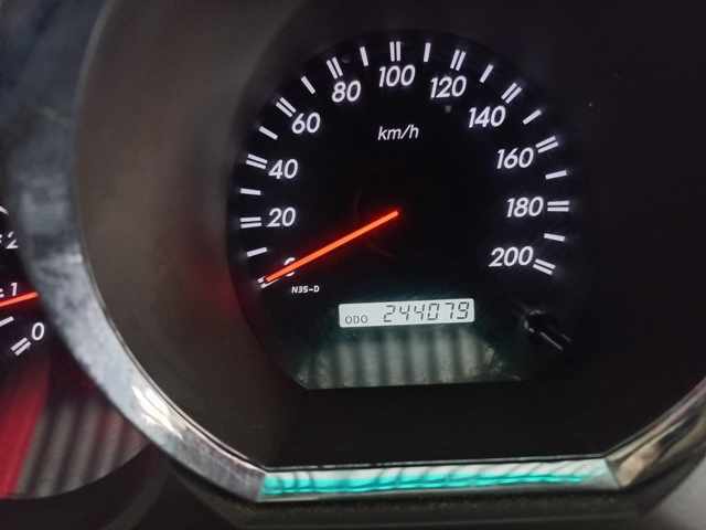2011 Toyota Fortuner 3.0D (NON RUNNER) thumbnail 8