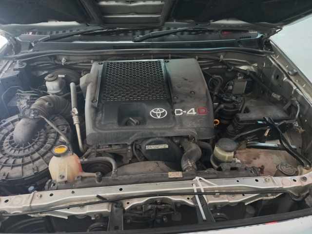 2011 Toyota Fortuner 3.0D (NON RUNNER) thumbnail 9