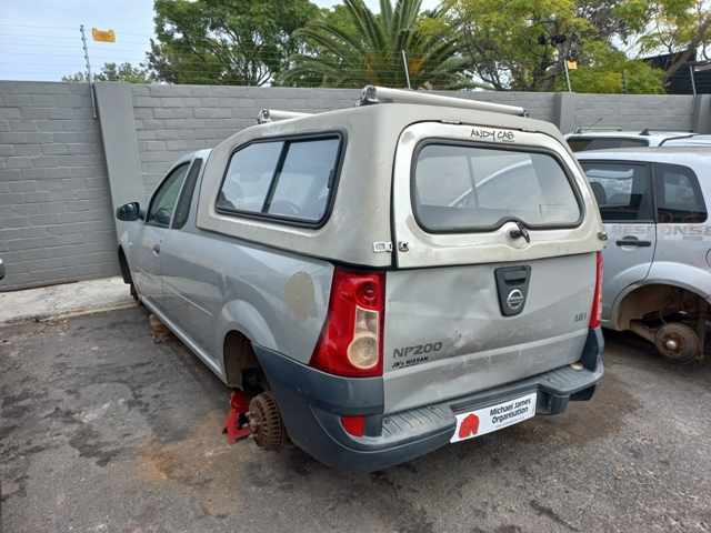 2015 Nissan NP200 1.6 (NON RUNNER) thumbnail 4