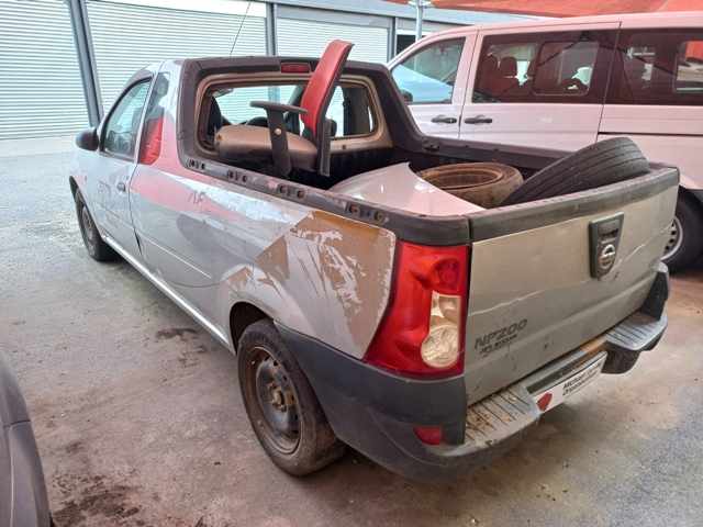 2015 Nissan NP200 1.6 (NON RUNNER) thumbnail 4