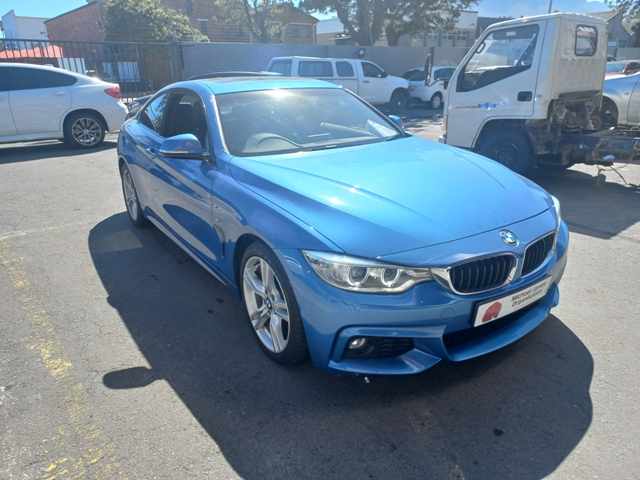 2017 BMW 420i Coupe M Sport A/T thumbnail 3