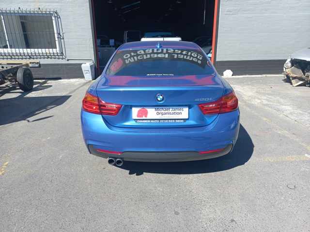 2017 BMW 420i Coupe M Sport A/T thumbnail 4