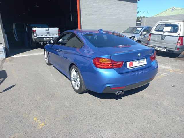 2017 BMW 420i Coupe M Sport A/T thumbnail 6