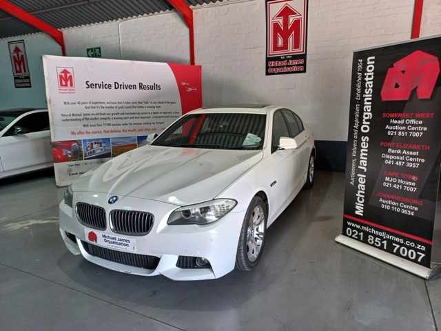 2013 BMW 520i A/T thumbnail 2
