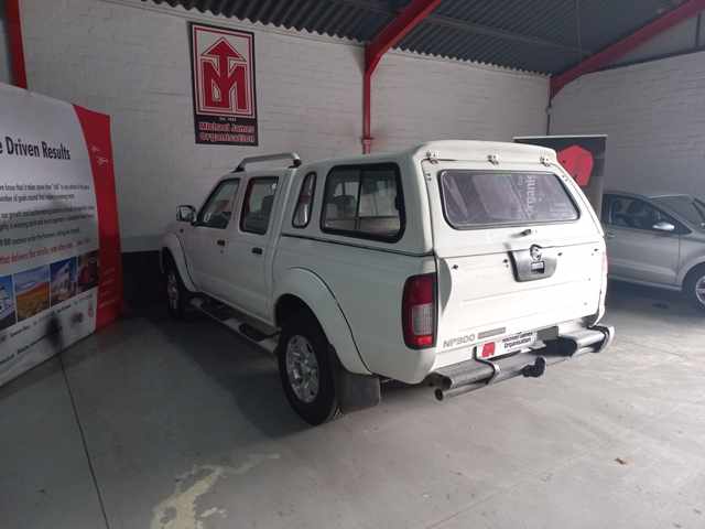 2013 Nissan Hardbody NP300 2.5 TDi P/U D/C thumbnail 6