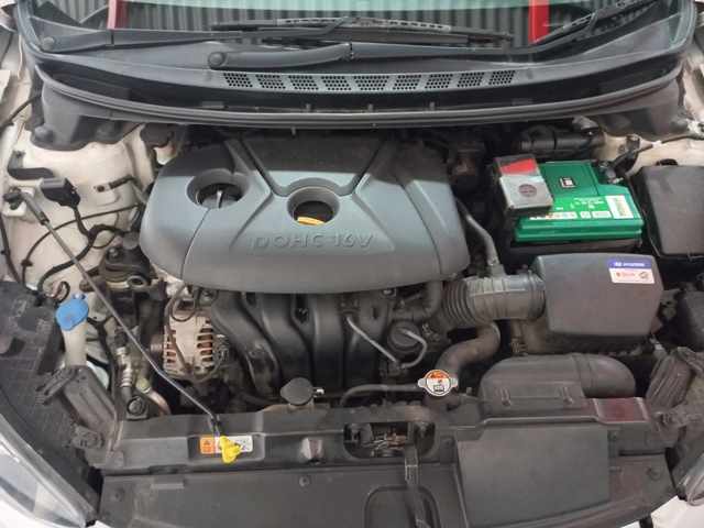 2014 Hyundai Elantra 1.8 thumbnail 9