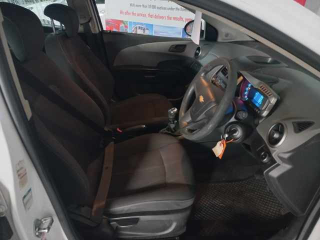 2012 Chevrolet Sonic 1.6 thumbnail 7
