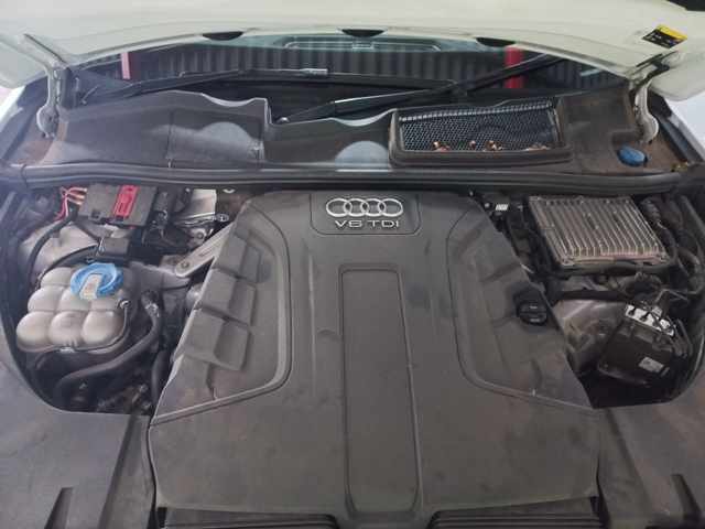 2016 Audi Q7 3.0 TDI thumbnail 9