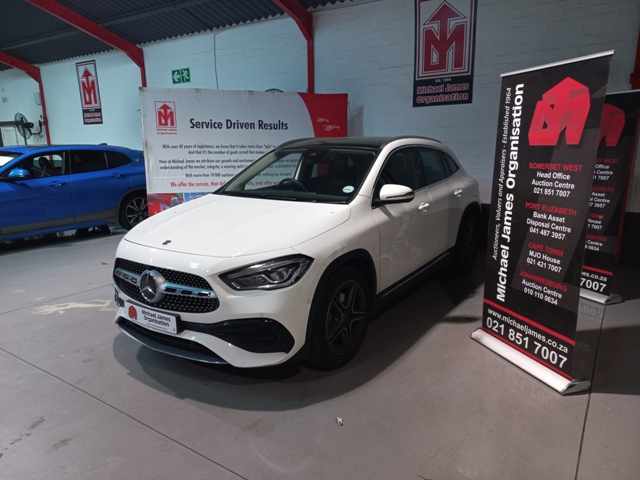 2022 Mercedes-Benz GLA  200 A/T thumbnail 2