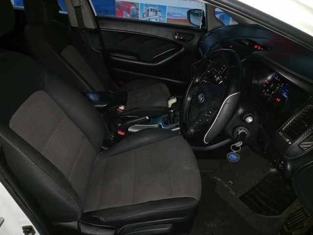 2013 Kia Cerato 1.6 thumbnail 7