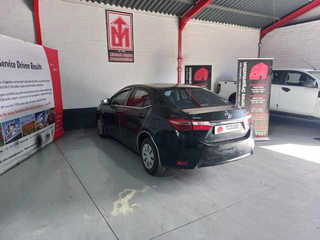 2014 Toyota Corolla 1.4D thumbnail 6