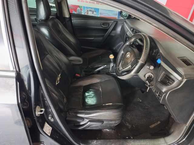 2014 Toyota Corolla 1.4D thumbnail 7