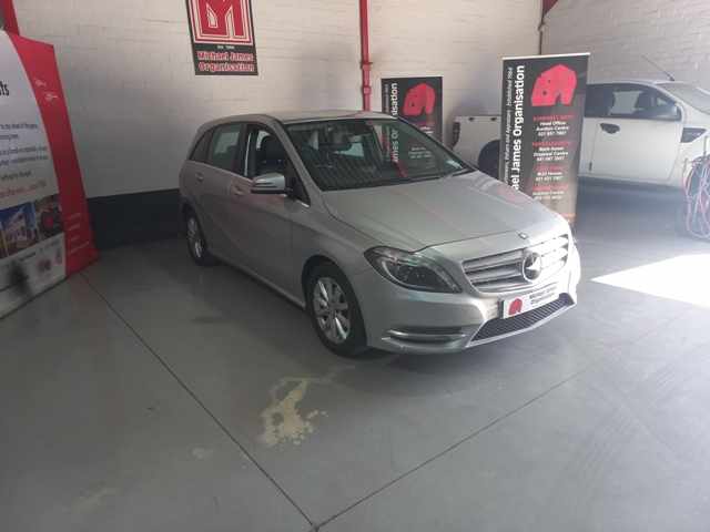 2012 Mercedes Benz B180 thumbnail 3
