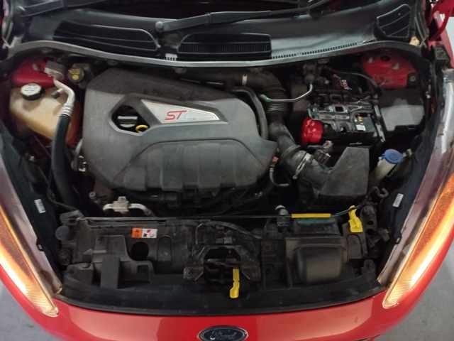 2015 Ford Fiesta ST 1.6 thumbnail 9