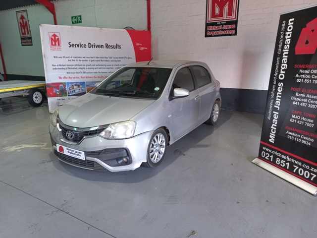 2017 Toyota Etios 1.5 thumbnail 2