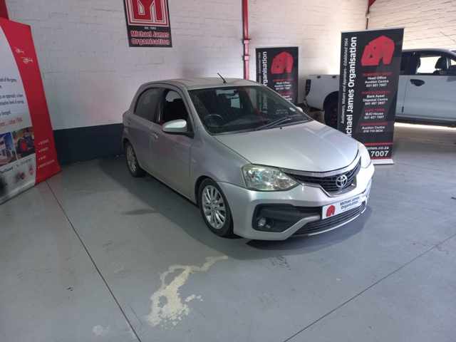 2017 Toyota Etios 1.5 thumbnail 3