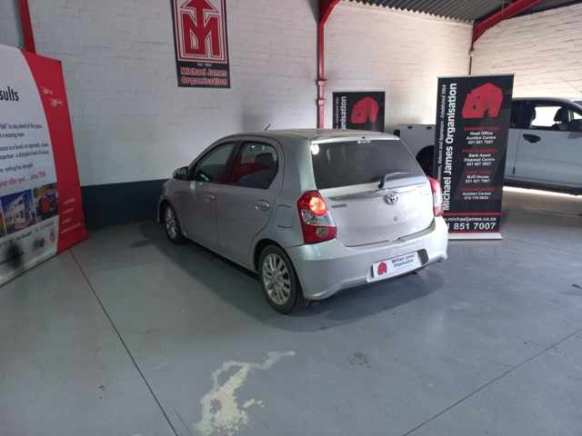2017 Toyota Etios 1.5 thumbnail 6
