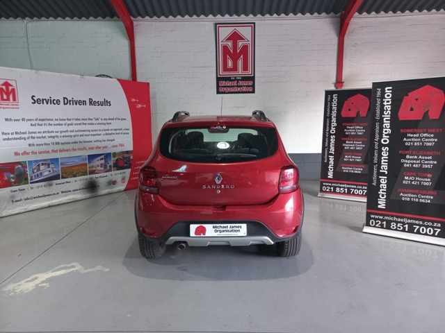 2019 Renault Sandero 900T Stepway thumbnail 4