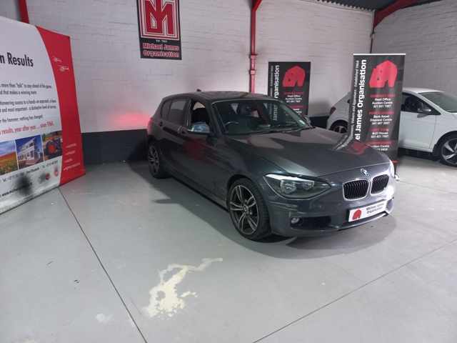 2014 BMW 118i A/T thumbnail 3