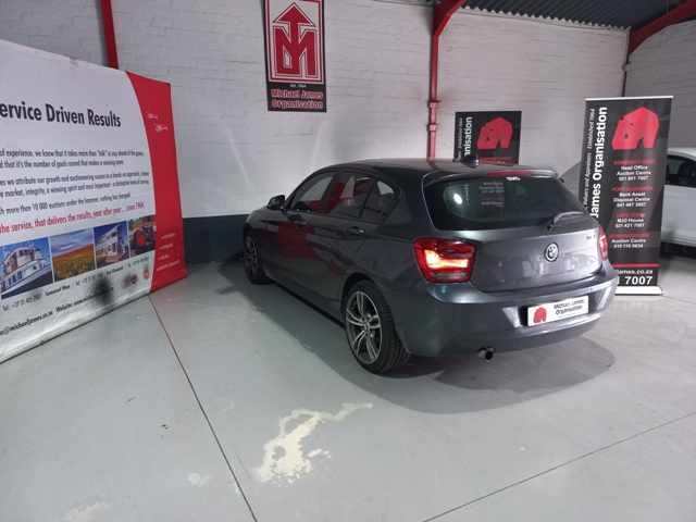 2014 BMW 118i A/T thumbnail 6