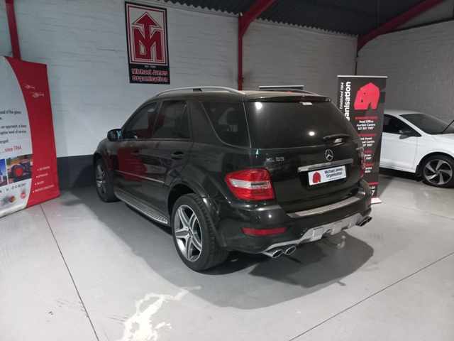 2010 Mercedes-Benz ML 63 AMG thumbnail 6