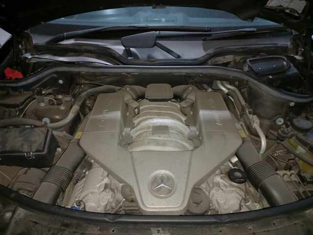 2010 Mercedes-Benz ML 63 AMG thumbnail 9