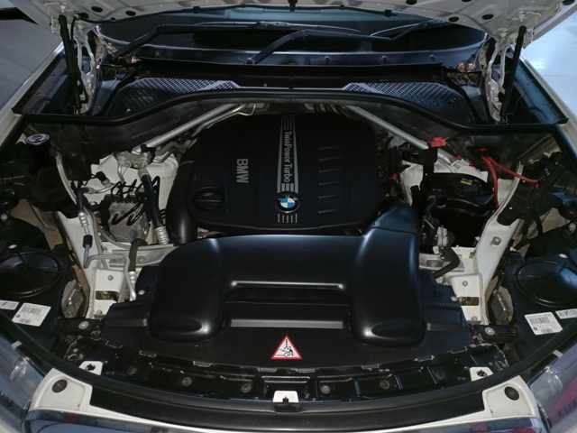 2015 BMW X5 xDRIVE40d M-SPORT A/T thumbnail 9