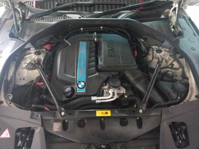 2013 BMW 740i ACTIVEHYBRID7 thumbnail 9