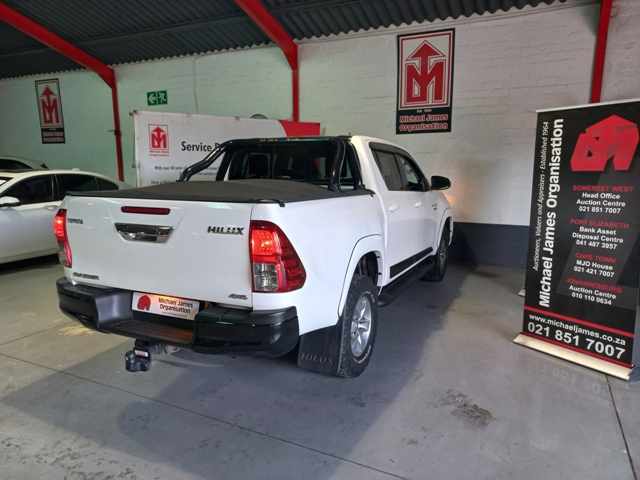 2017 Toyota Hilux 2.8 GD-6 4X4 A/T thumbnail 5