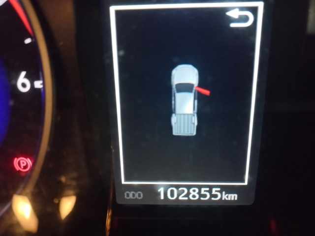 2017 Toyota Hilux 2.8 4x4 A/T thumbnail 8