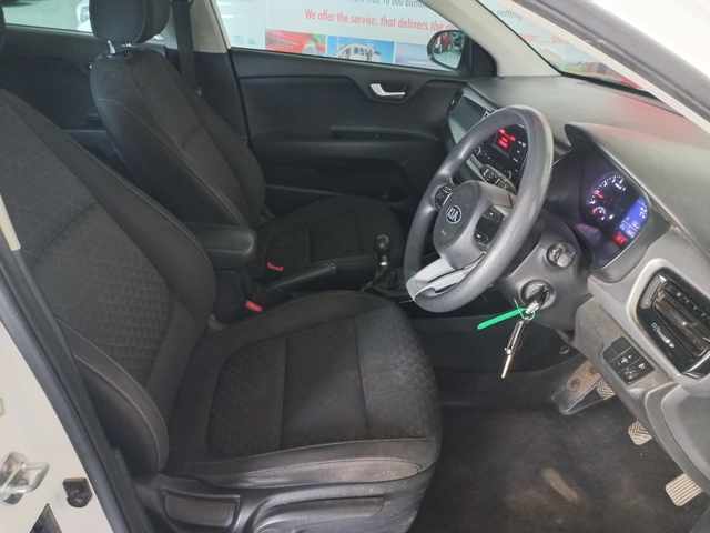 2017 Kia Rio 1.2 thumbnail 7