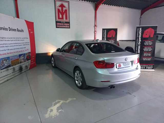 2012 BMW 328i A/T thumbnail 6
