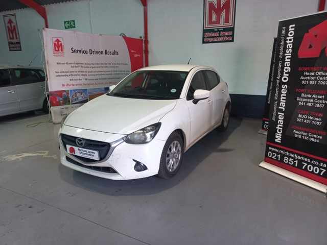 2016 Mazda 2 1.5 thumbnail 2