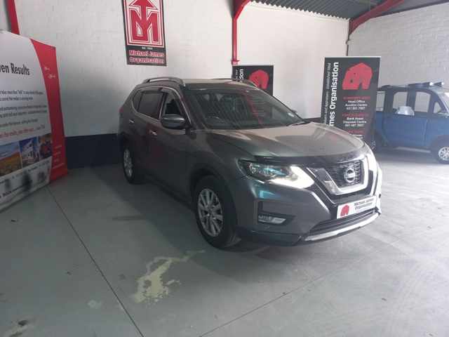 2019 Nissan Xtrail 2.5 4X4 CVT thumbnail 3