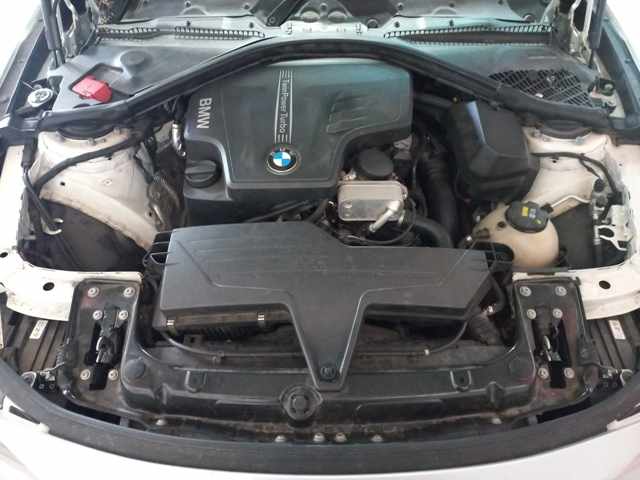 2015 BMW 320i A/T thumbnail 9