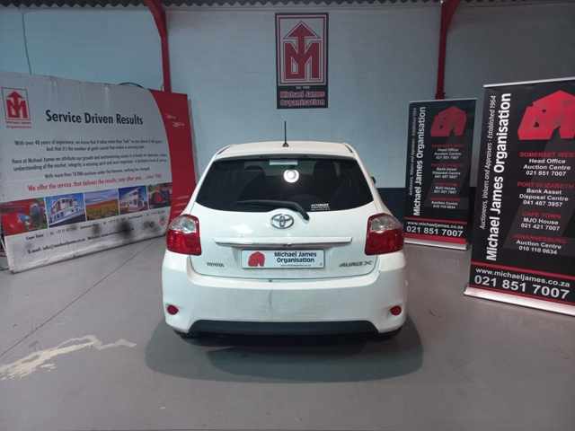 2010 Toyota Auris 1.6 thumbnail 4