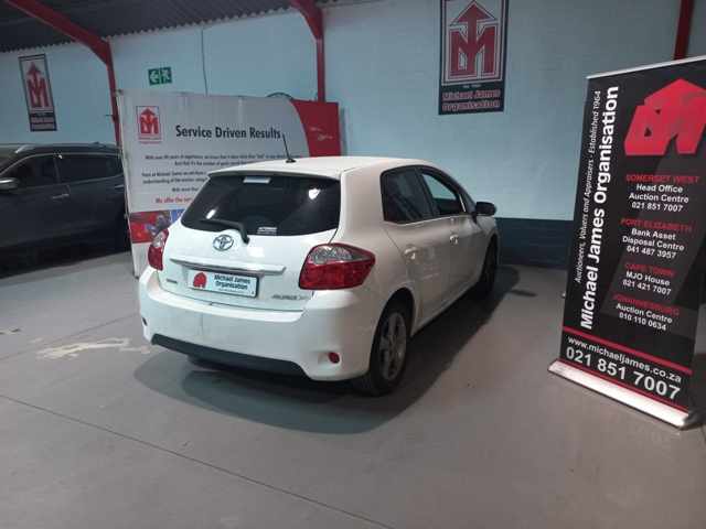 2010 Toyota Auris 1.6 thumbnail 5