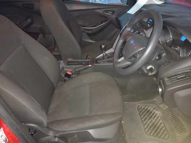 2017 Ford Focus 1.0 thumbnail 7