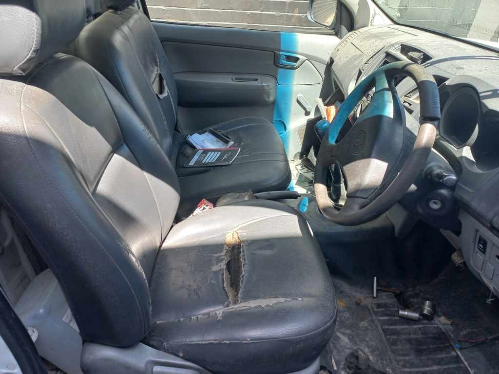 2005 Toyota Hilux 2.0 VVTi P/U S/C (NON RUNNER) thumbnail 5