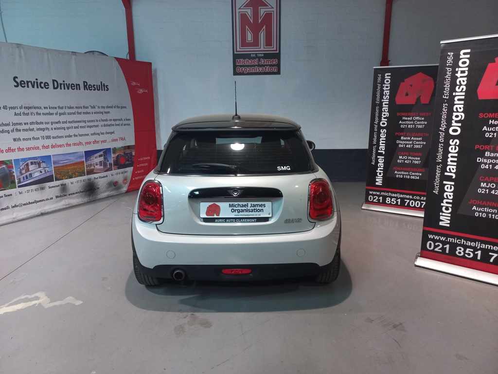 2019 Mini Cooper Hatch A/T thumbnail 4
