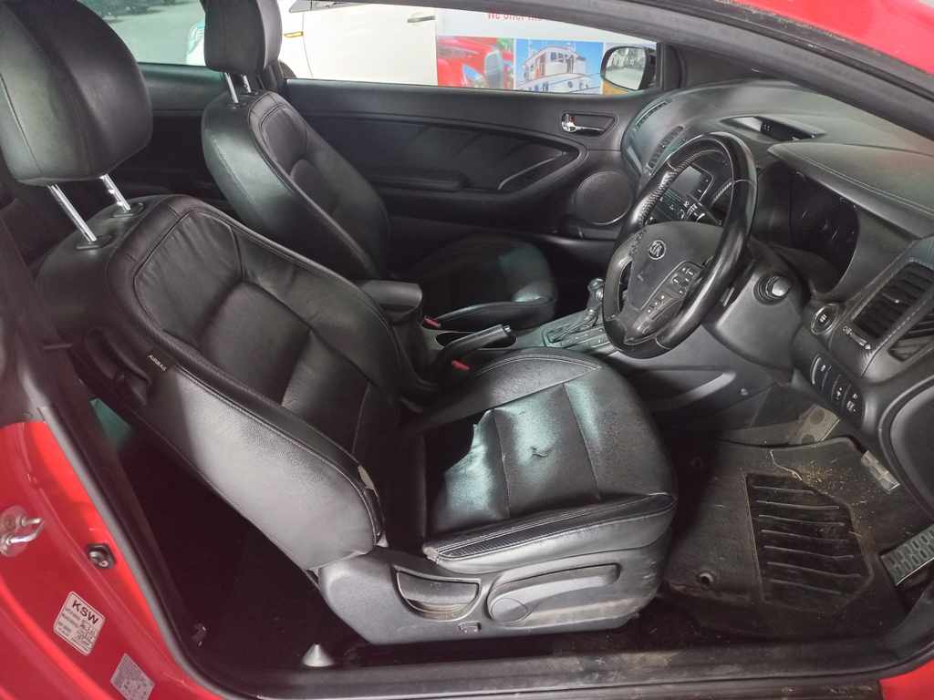 2014 Kia Cerato 1.6T A/T thumbnail 7